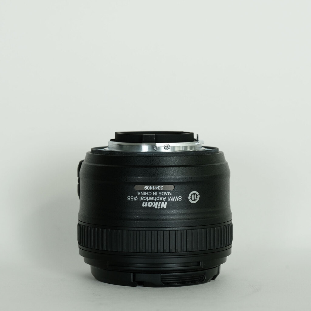 Nikon AF-S NIKKOR 50mm f/1.8G Nikon AF-S NIKKOR 50mm f/1.8G