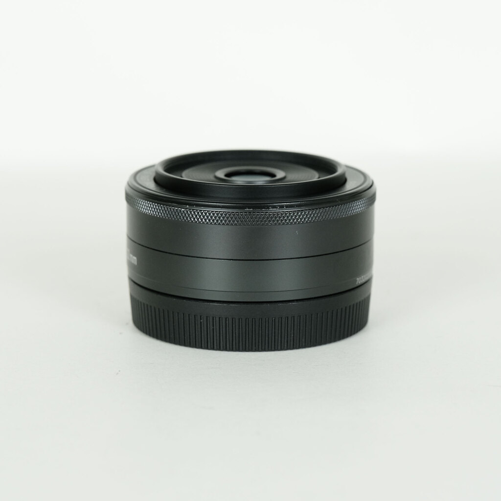 Canon EF-M22mm F2 STM