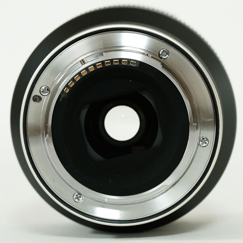 TAMRON 20mm F/2.8 Di III OSD M1:2 (Model F050) [ソニーE用]