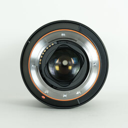 SONY Vario-Sonnar T* 24-70mm F2.8 ZA SSM SAL2470Z SONY Vario-Sonnar T* 24-70mm F2.8 ZA SSM SAL2470Z