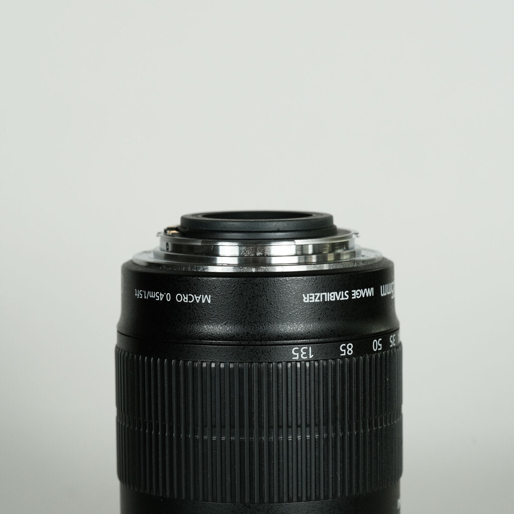 Canon EF-S18-135mm F3.5-5.6 IS Canon EF-S18-135mm F3.5-5.6 IS