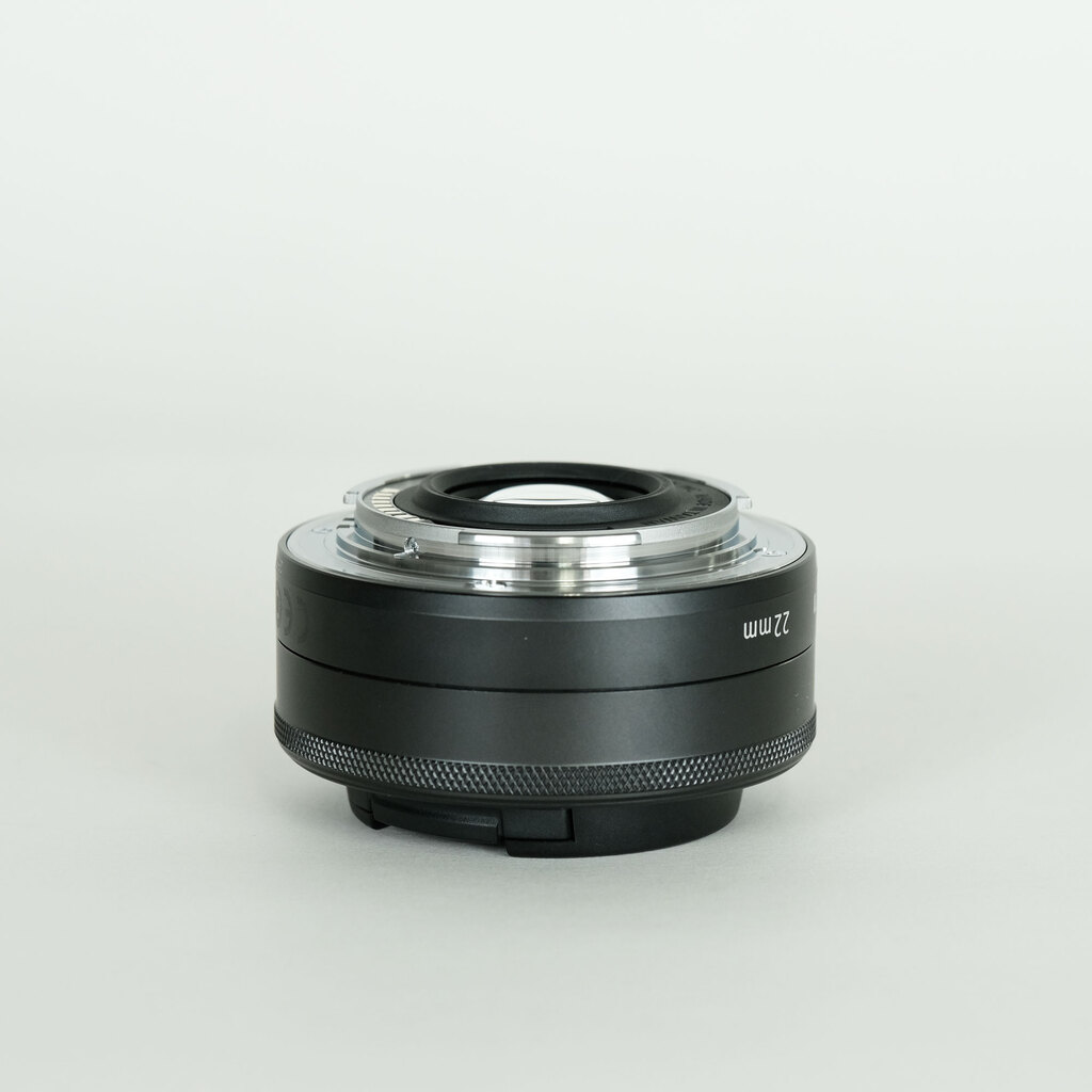 Canon EF-M22mm F2 STM Canon EF-M22mm F2 STM