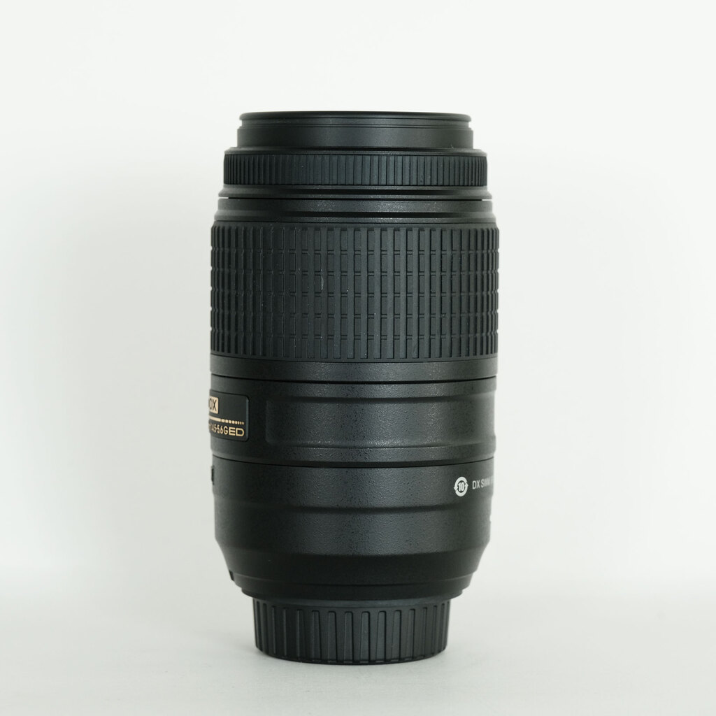 Nikon AF-S DX NIKKOR 55-300mm F4.5-5.6G ED VR Nikon AF-S DX NIKKOR 55-300mm F4.5-5.6G ED VR
