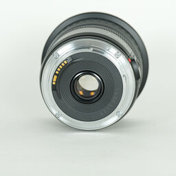 Canon EF20-35mm F3.5-4.5 USM