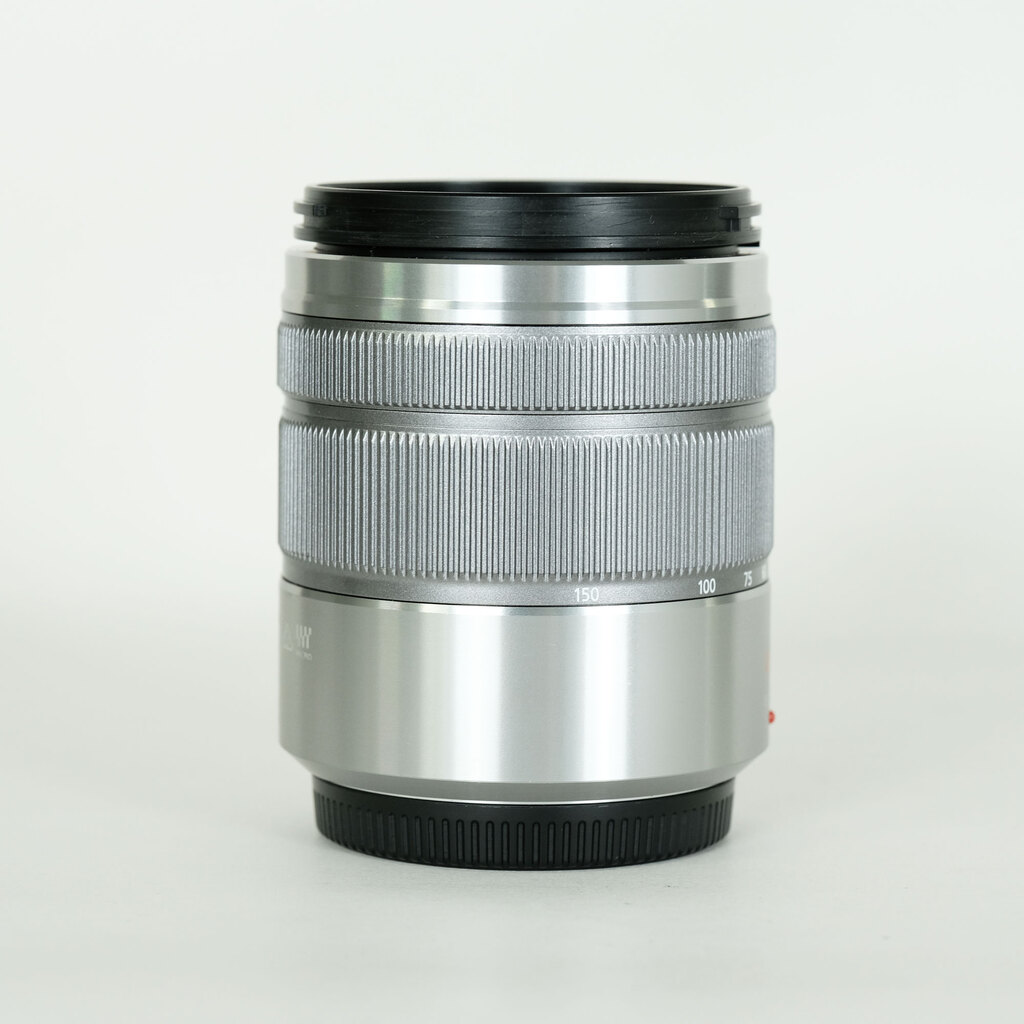 Panasonic LUMIX G VARIO 45-150mm / F4.0-5.6 ASPH. / MEGA