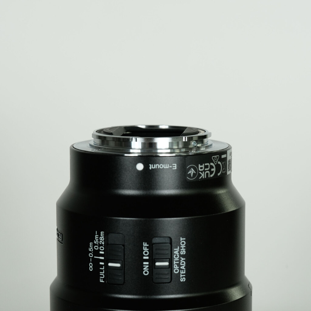 SONY FE 90mm F2.8 Macro G OSS SEL90M28G