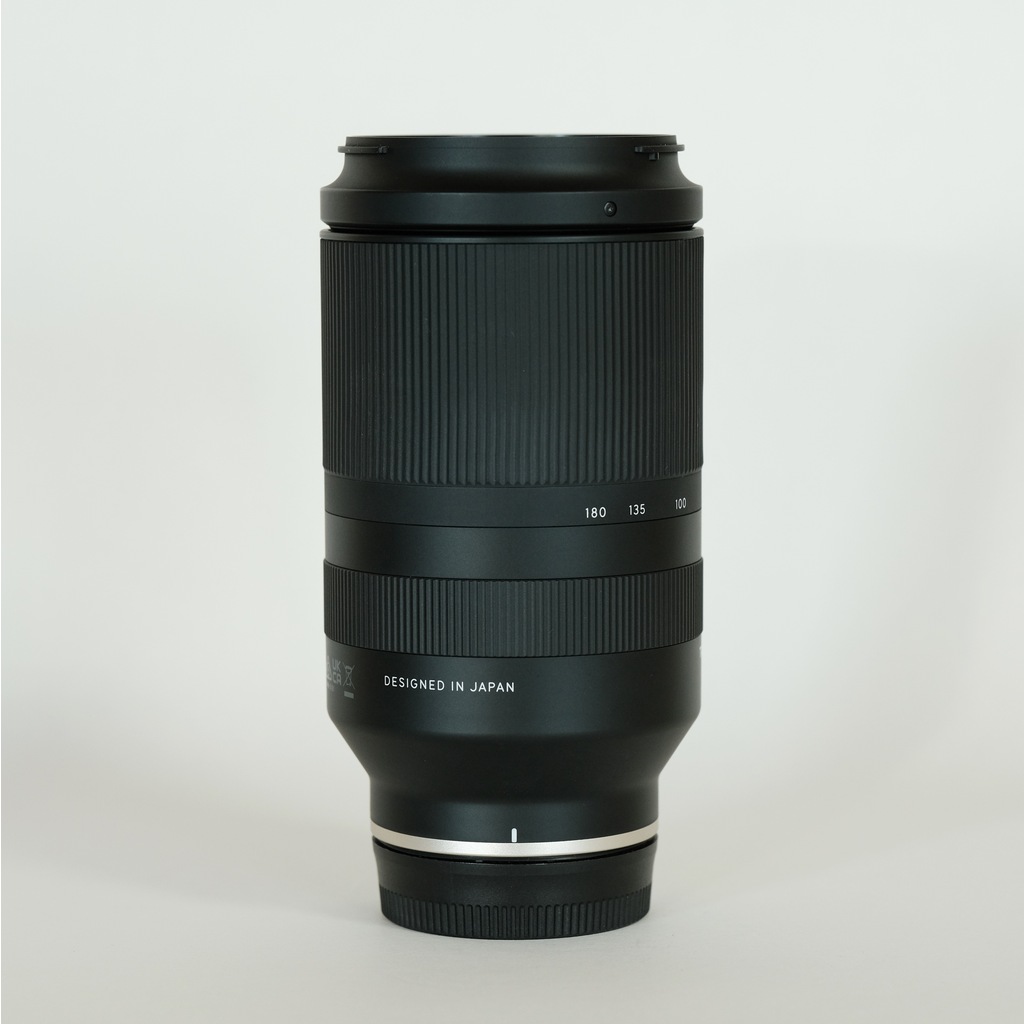 TAMRON 70-180mm F/2.8 Di III VXD (Model A056) [ ソニーE用 ]