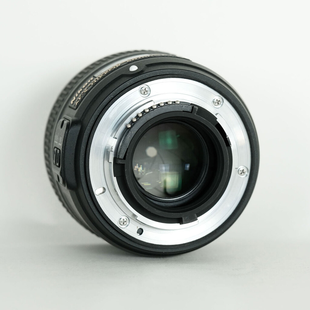 Nikon AF-S NIKKOR 50mm f/1.8G Nikon AF-S NIKKOR 50mm f/1.8G