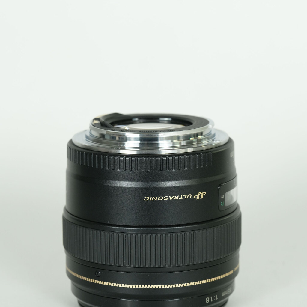 Canon EF85mm F1.8 USM Canon EF85mm F1.8 USM