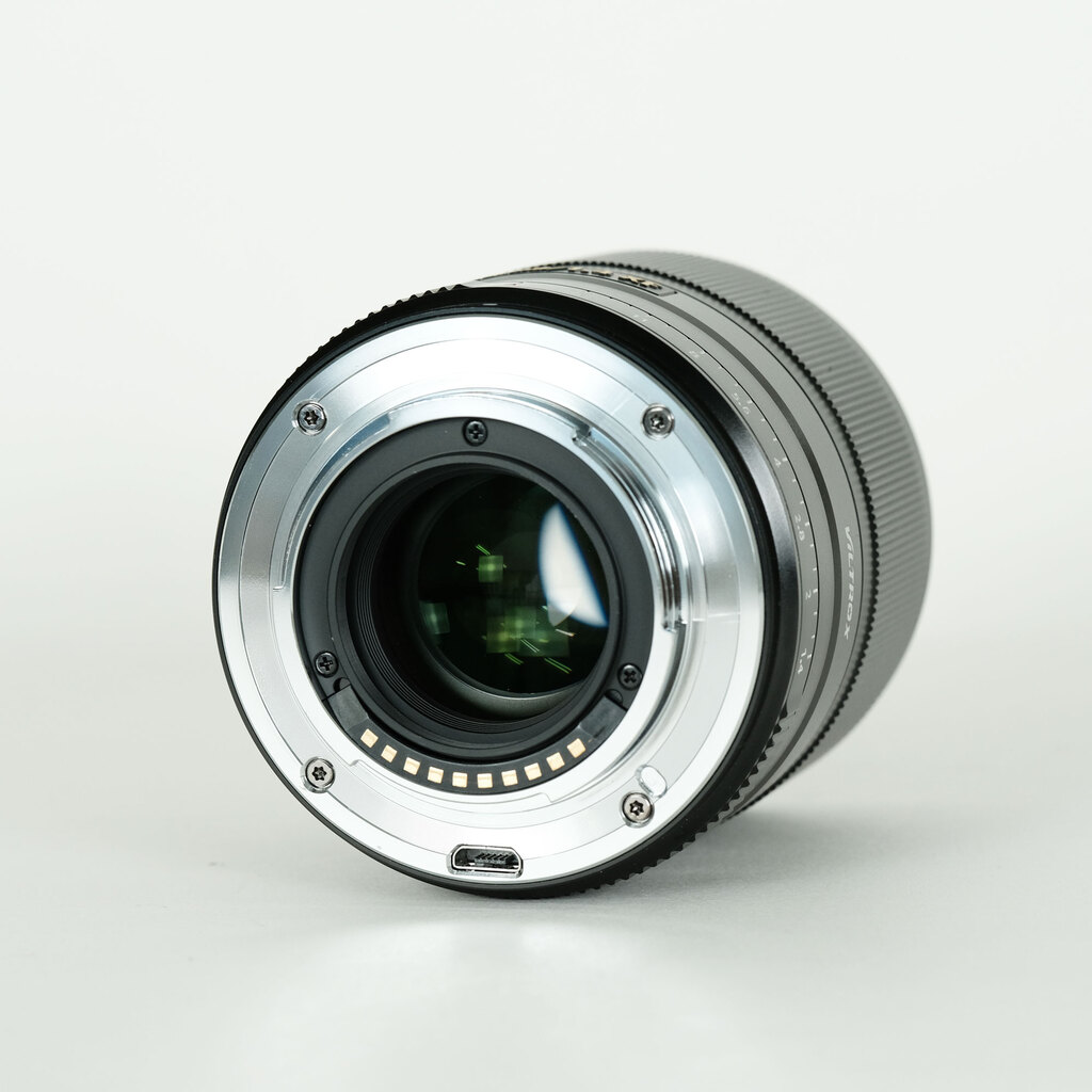 VILTROX AF 33mm F1.4 (フジフイルムX用) VILTROX AF 33mm F1.4 (フジフイルムX用)