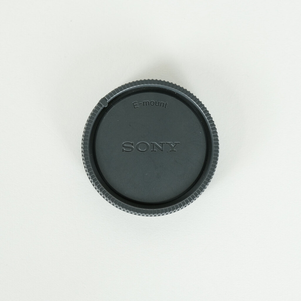 SONY E 18-135mm F3.5-5.6 OSS SEL18135 SONY E 18-135mm F3.5-5.6 OSS SEL18135