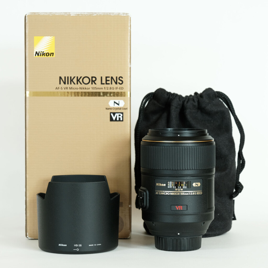 Nikon AF-S VR Micro-Nikkor 105mm f/2.8G IF-ED Nikon AF-S VR Micro-Nikkor 105mm f/2.8G IF-ED