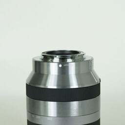 SONY E18-200mm F3.5-6.3 OSS SEL18200