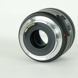 Canon EF35mm F2 IS USM Canon EF35mm F2 IS USM