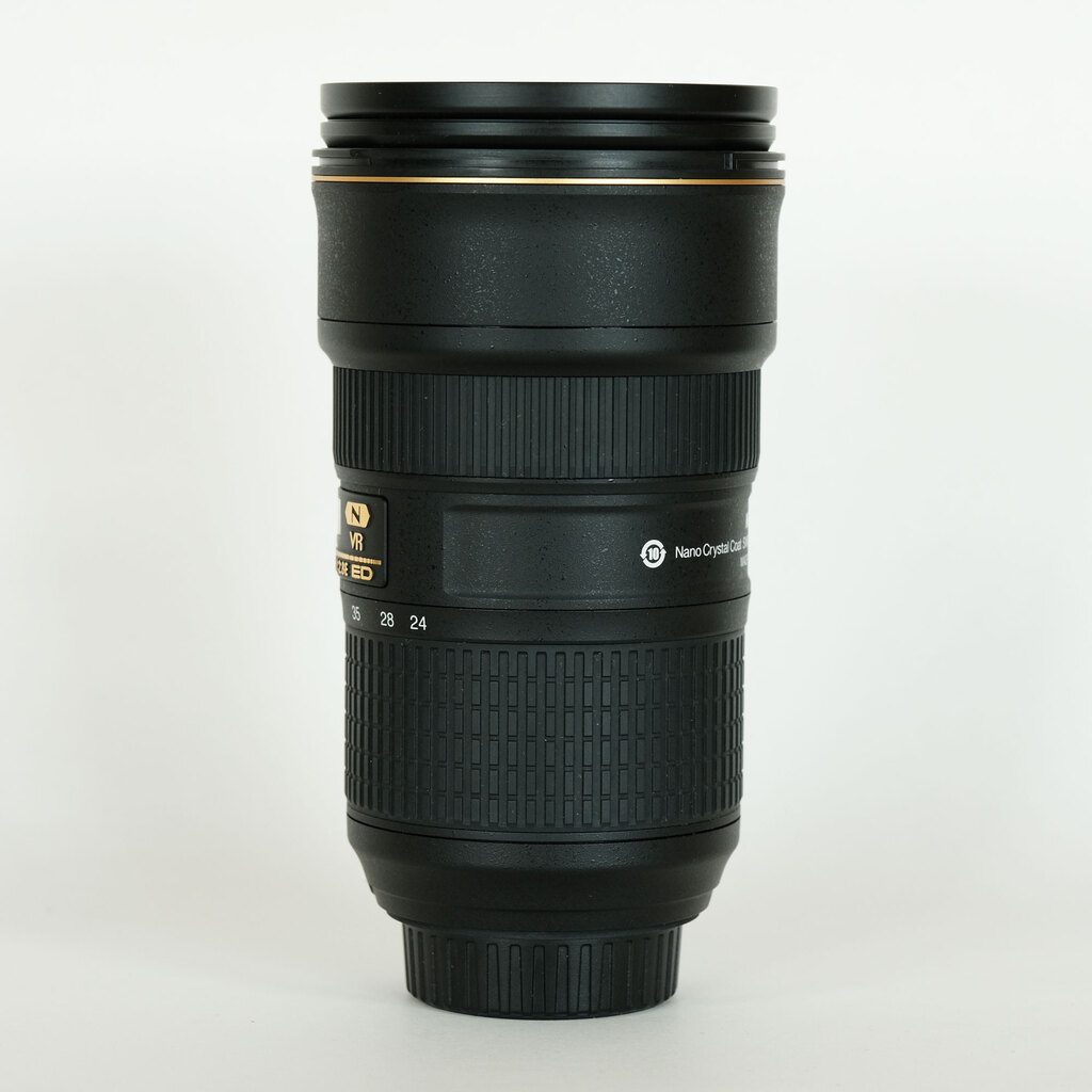 Nikon AF-S NIKKOR 24-70mm f/2.8E ED VR Nikon AF-S NIKKOR 24-70mm f/2.8E ED VR