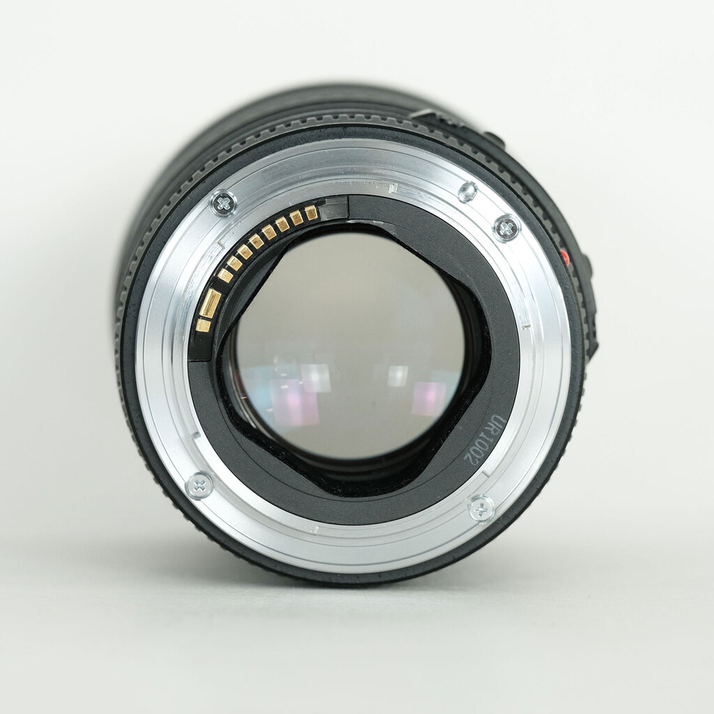 Canon EF135mm F2L USM Canon EF135mm F2L USM