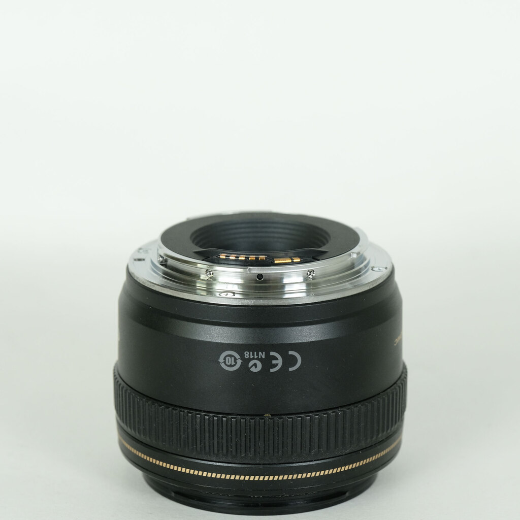 Canon EF28mm F1.8 USM Canon EF28mm F1.8 USM