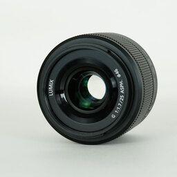 Panasonic LUMIX G 25mm F1.7 ASPH. Panasonic LUMIX G 25mm F1.7 ASPH.