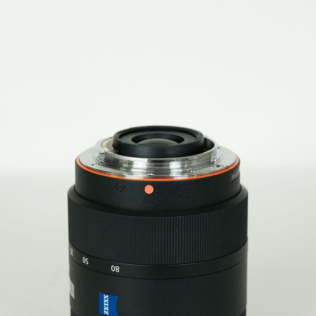 SONY Vario-Sonnar T＊ DT 16-80mm F3.5-4.5 ZA SAL1680Z