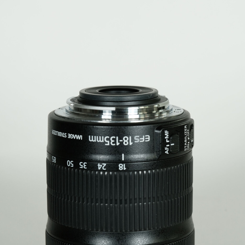 Canon EF-S18-135mm F3.5-5.6 IS STM Canon EF-S18-135mm F3.5-5.6 IS STM