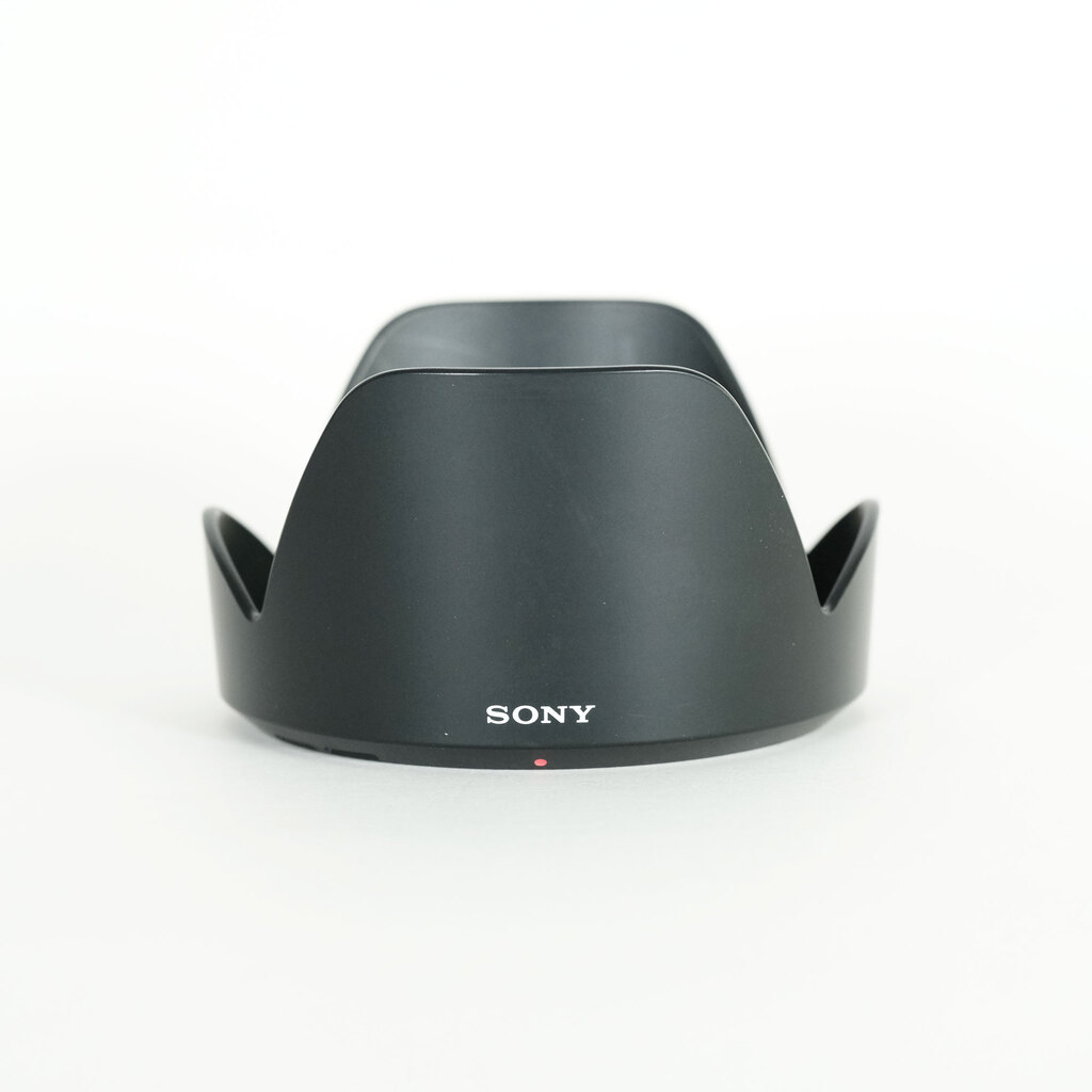 SONY E18-200mm F3.5-6.3 OSS SEL18200