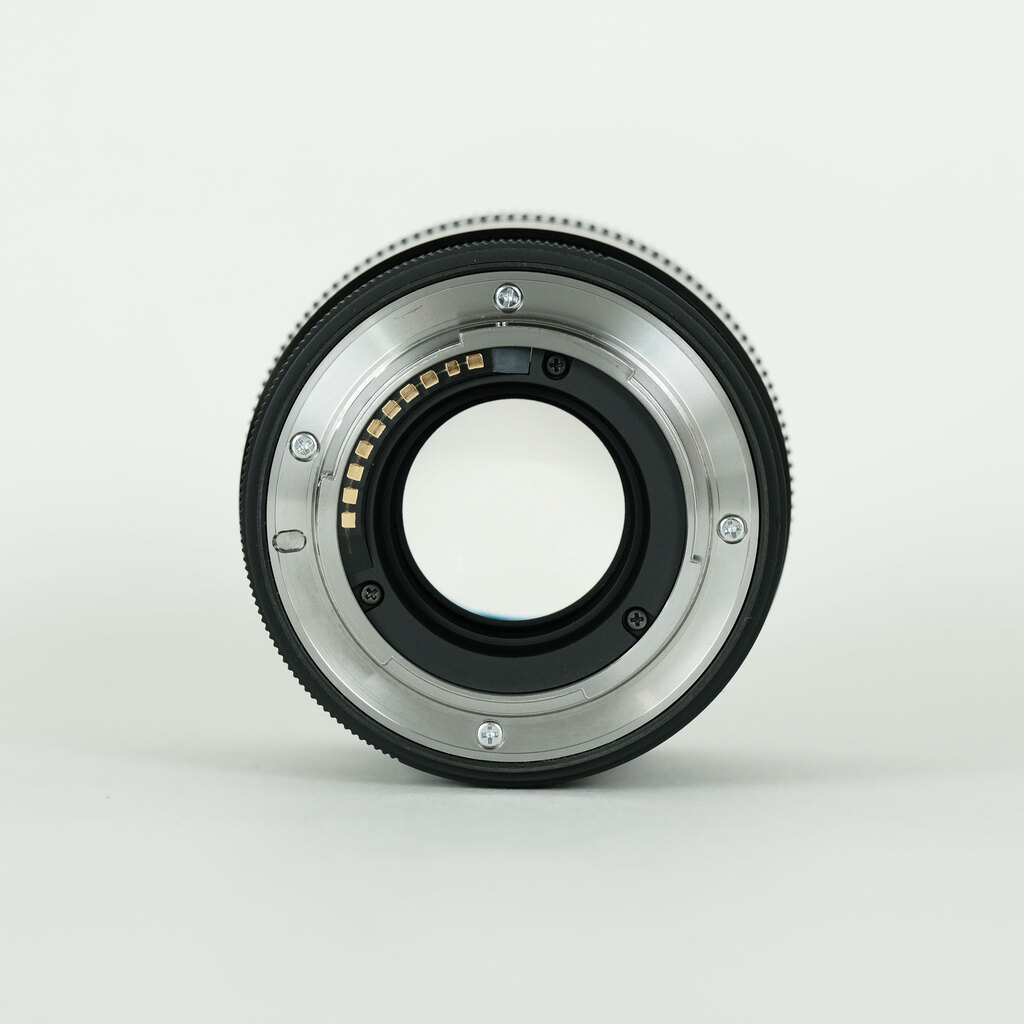 SIGMA Art30mm F1.4 DC レンズ　美品中古 ファ－ム更新済 新品)SIGMA (シグマ) Contemporary 30mm F1.4 DC DN (フジ
