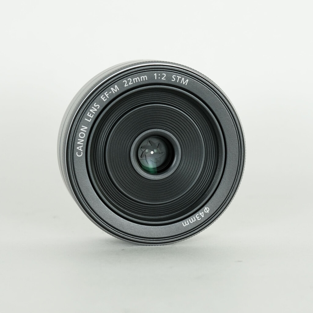 Canon EF-M22mm F2 STM