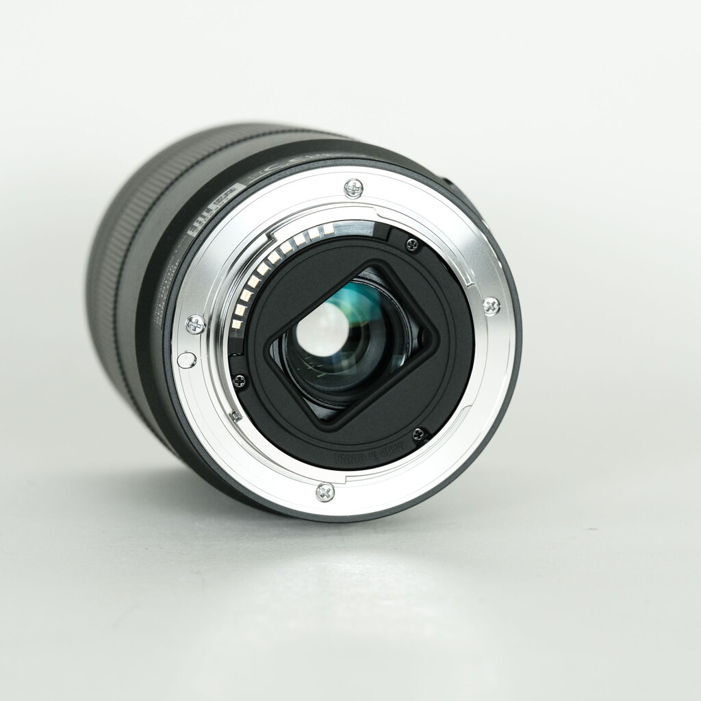 SONY E 18-135mm F3.5-5.6 OSS SEL18135