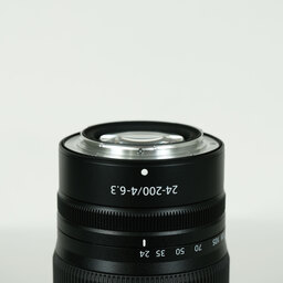 Nikon NIKKOR Z 24-200mm f/4-6.3 VR Nikon NIKKOR Z 24-200mm f/4-6.3 VR