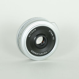 Voigtlander ULTRON 27mm F2 X-mount(フジフイルムX用) シルバー Voigtlander ULTRON 27mm F2 X-mount(フジフイルムX用) シルバー