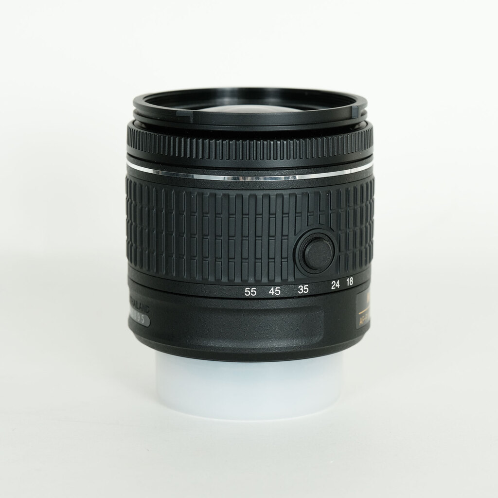 Nikon AF-P DX NIKKOR 18-55mm F3.5-5.6G VR Nikon AF-P DX NIKKOR 18-55mm F3.5-5.6G VR