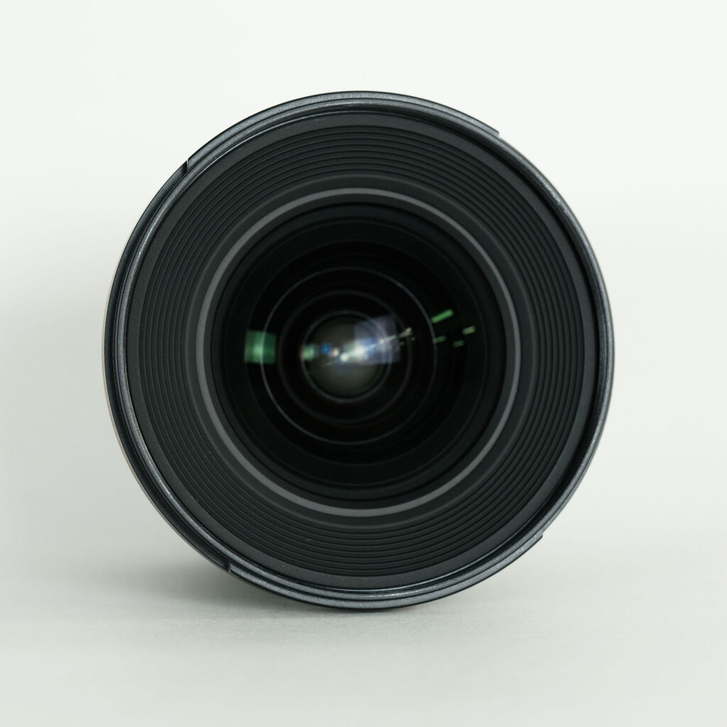 Nikon AF-S NIKKOR 20mm f/1.8G ED Nikon AF-S NIKKOR 20mm f/1.8G ED