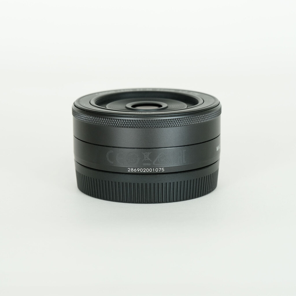 Canon EF-M22mm F2 STM Canon EF-M22mm F2 STM