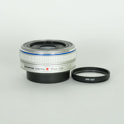 OLYMPUS M.ZUIKO DIGITAL 17mm F2.8 シルバー OLYMPUS M.ZUIKO DIGITAL 17mm F2.8 シルバー