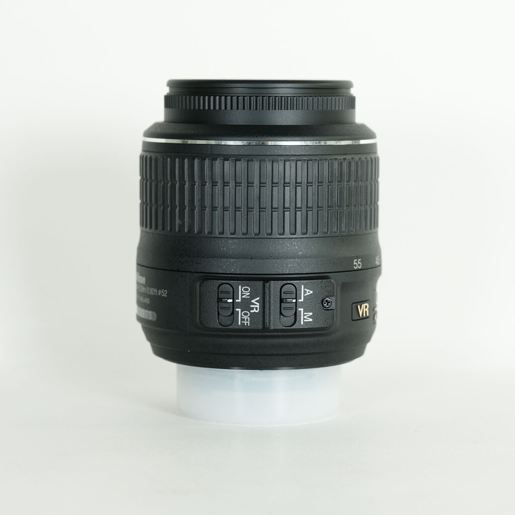 Nikon AF-S DX NIKKOR 18-55mm F3.5-5.6 G VR Nikon AF-S DX NIKKOR 18-55mm F3.5-5.6 G VR