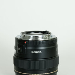 Canon EF85mm F1.8 USM Canon EF85mm F1.8 USM