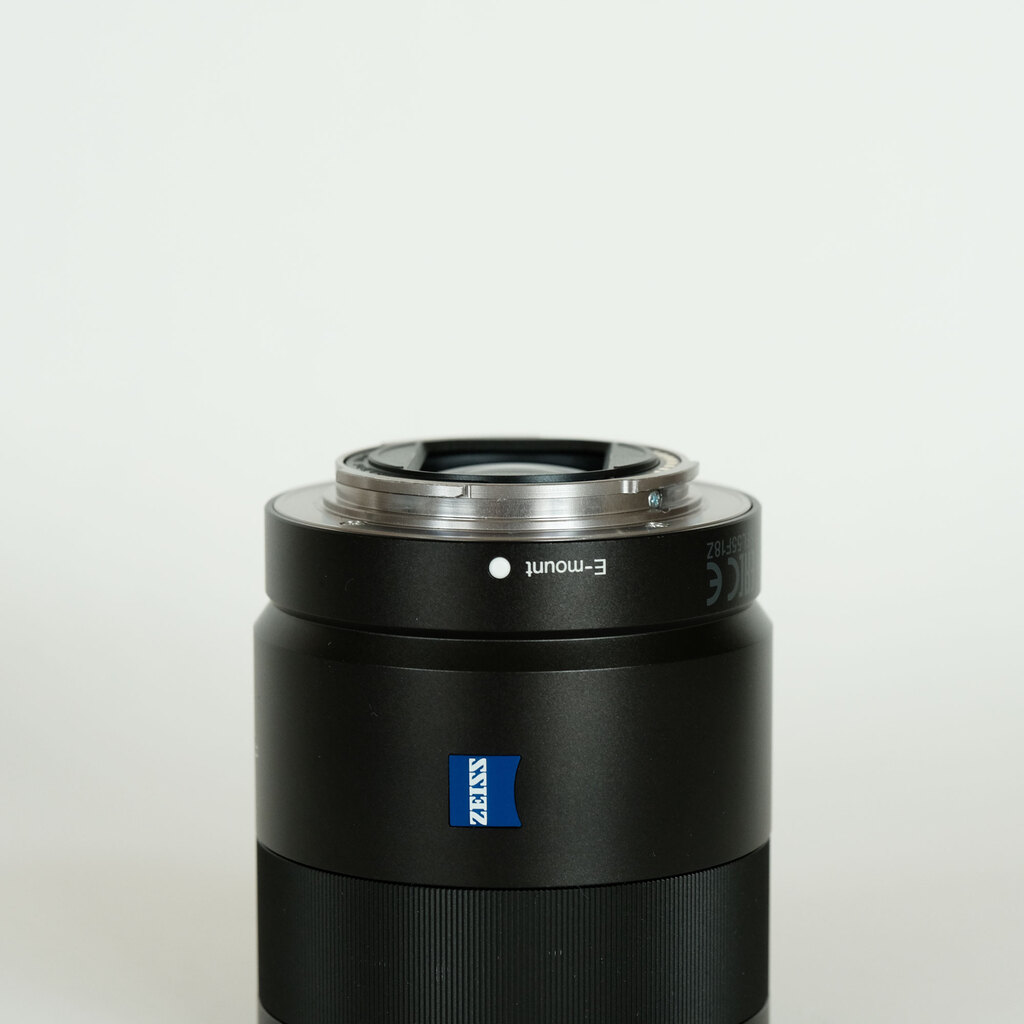 SONY Sonnar T* FE 55mm F1.8 ZA SEL55F18Z SONY Sonnar T* FE 55mm F1.8 ZA SEL55F18Z