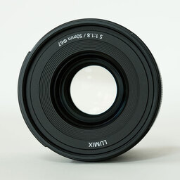 Panasonic LUMIX S 50mm F1.8 Panasonic LUMIX S 50mm F1.8