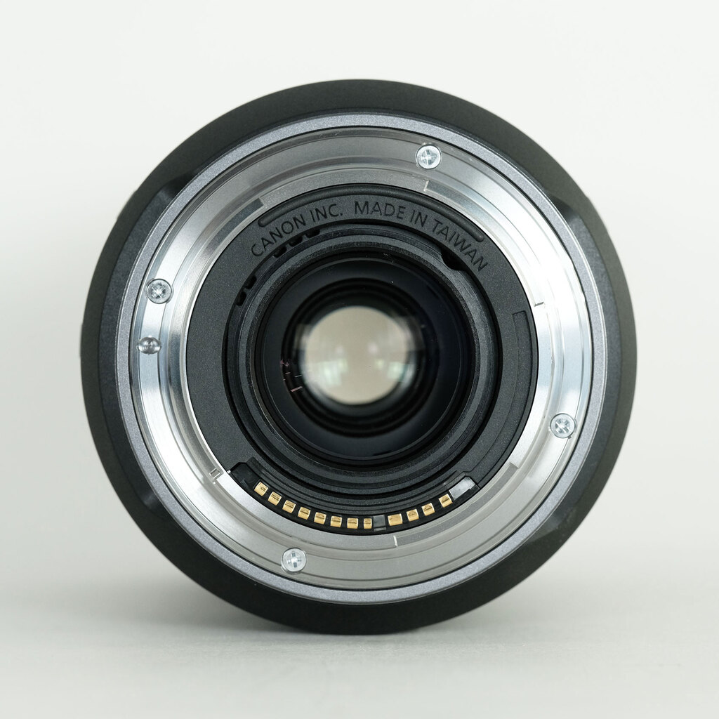 Canon RF24-240mm F4-6.3 IS USM Canon RF24-240mm F4-6.3 IS USM