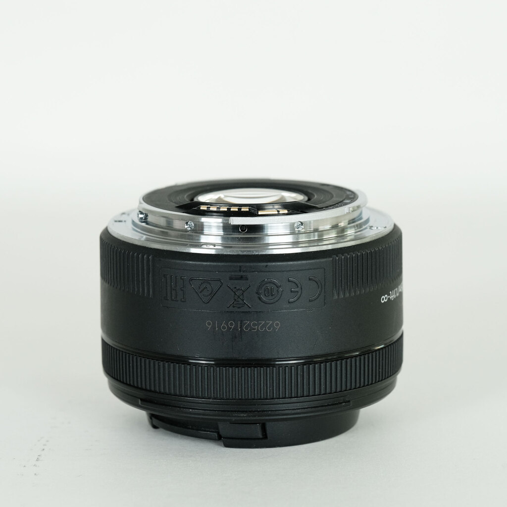 Canon EF50mm F1.8 STM Canon EF50mm F1.8 STM