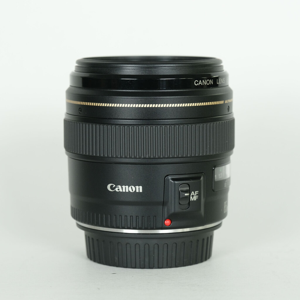 Canon EF85mm F1.8 USM Canon EF85mm F1.8 USM