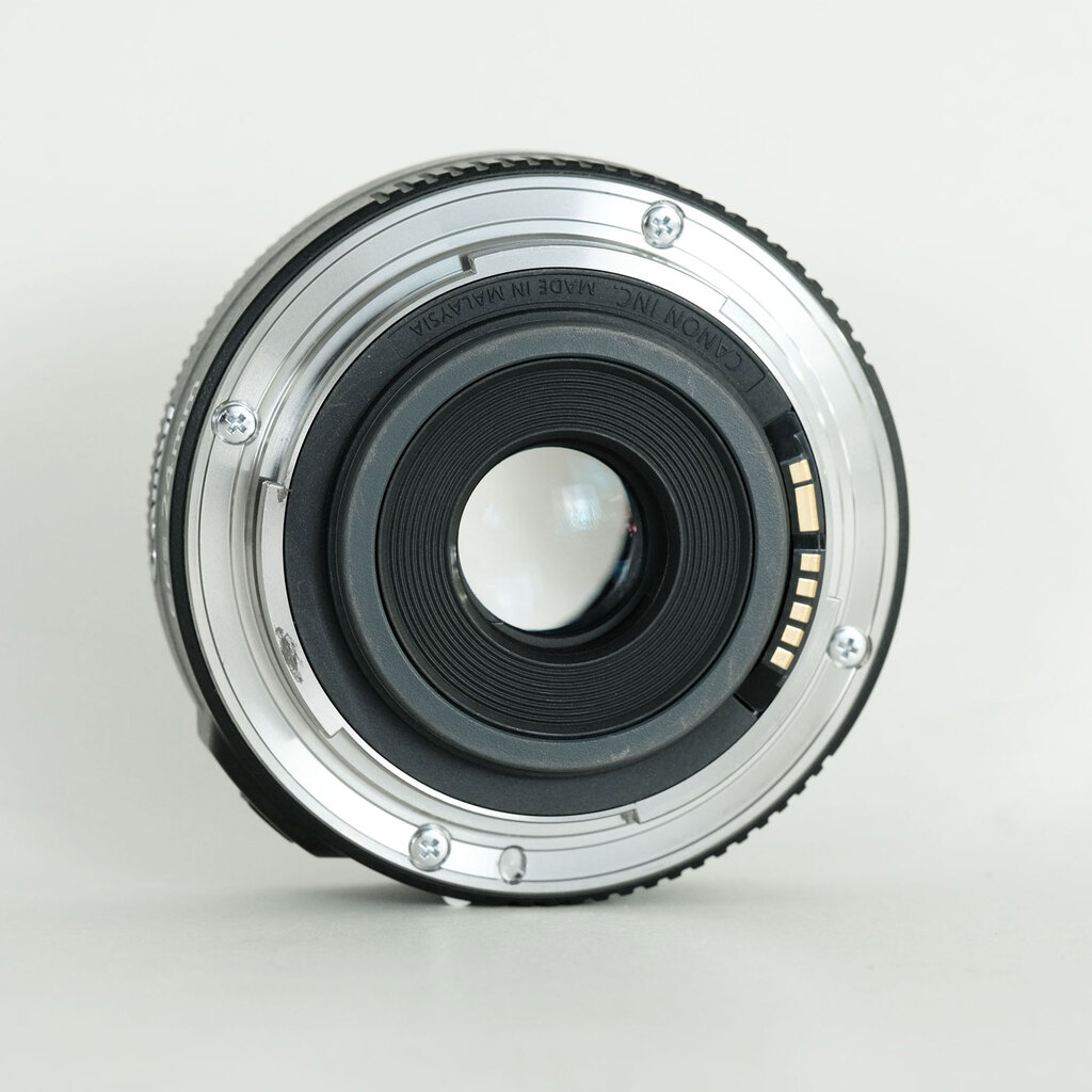 Canon EF-S24mm F2.8 STM Canon EF-S24mm F2.8 STM