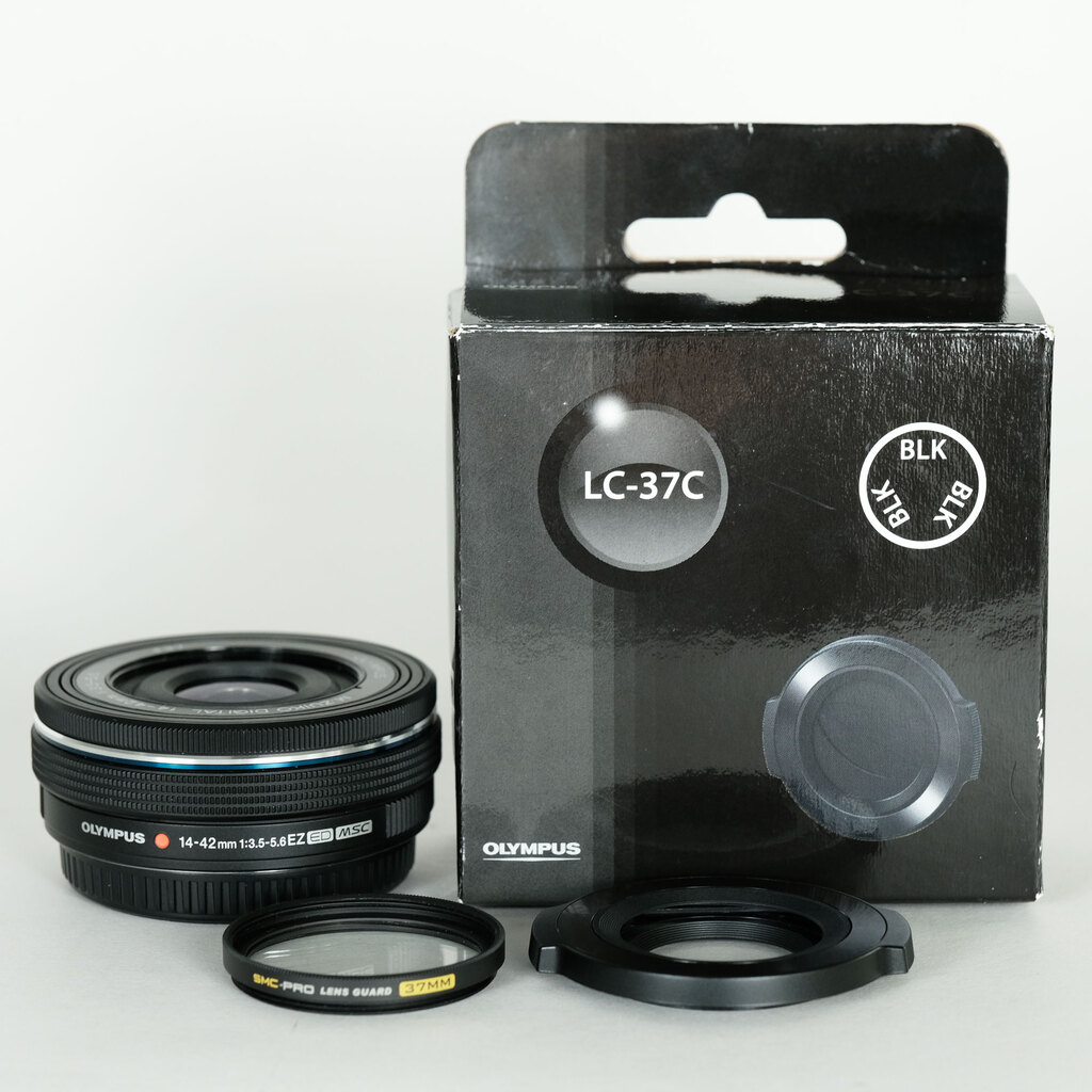 OLYMPUS M.ZUIKO DIGITAL ED 14-42mm F3.5-5.6 EZ ブラック