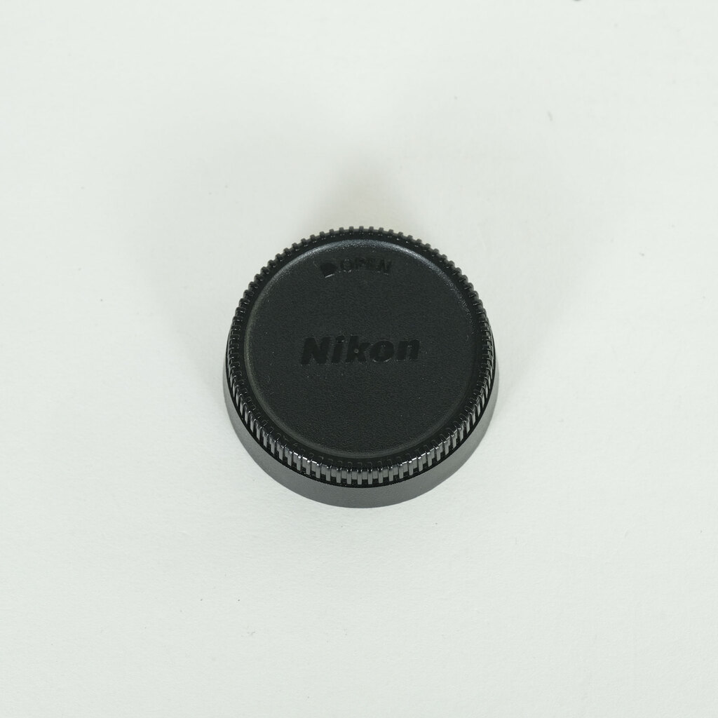 Nikon AF-S DX NIKKOR 35mm f/1.8G Nikon AF-S DX NIKKOR 35mm f/1.8G