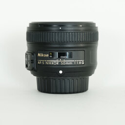 Nikon AF-S NIKKOR 50mm f/1.8G Nikon AF-S NIKKOR 50mm f/1.8G