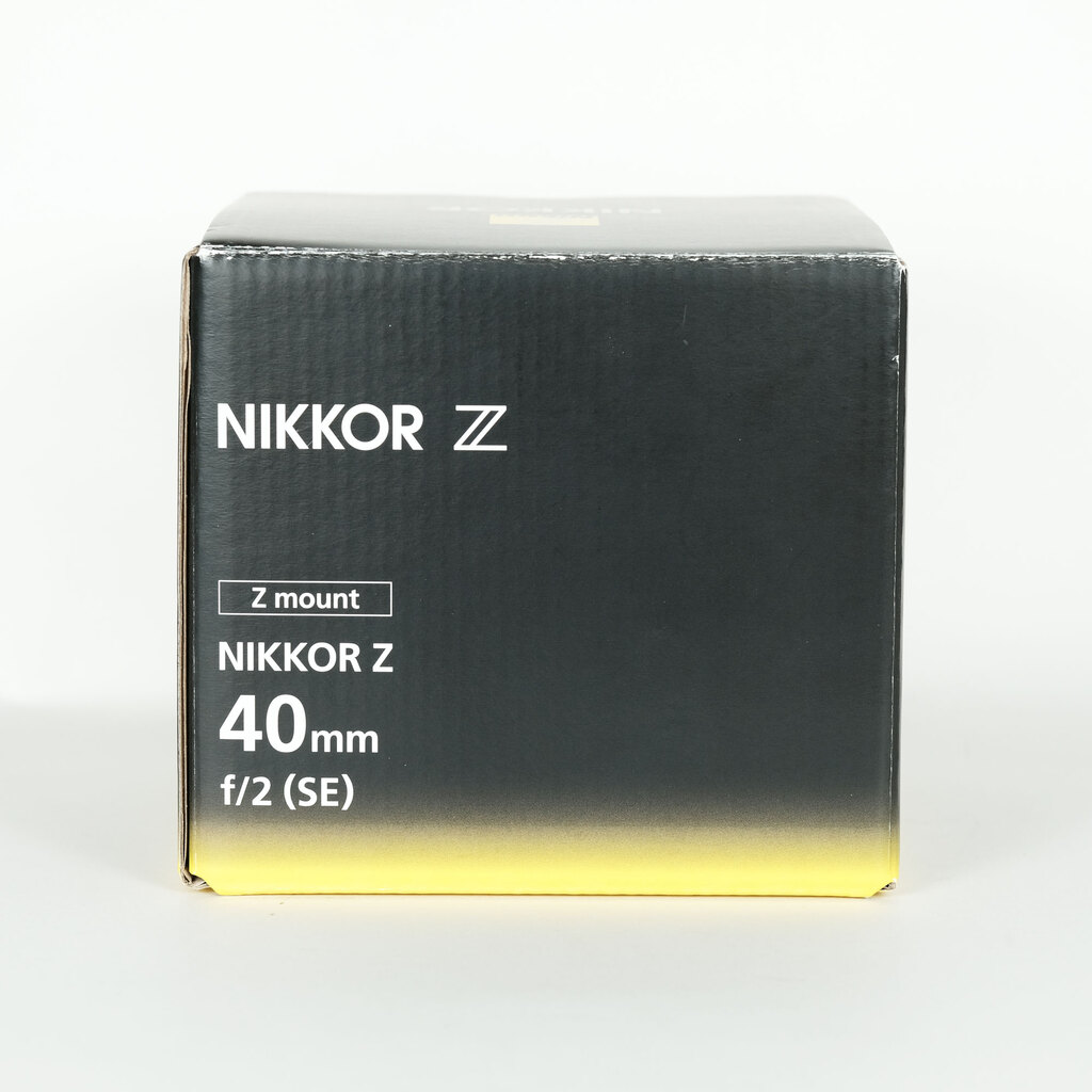 Nikon NIKKOR Z 40mm f/2 Nikon NIKKOR Z 40mm f/2