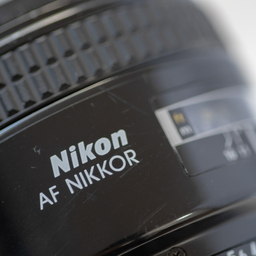 Nikon Ai AF Nikkor 85mm f/1.8D Nikon Ai AF Nikkor 85mm f/1.8D