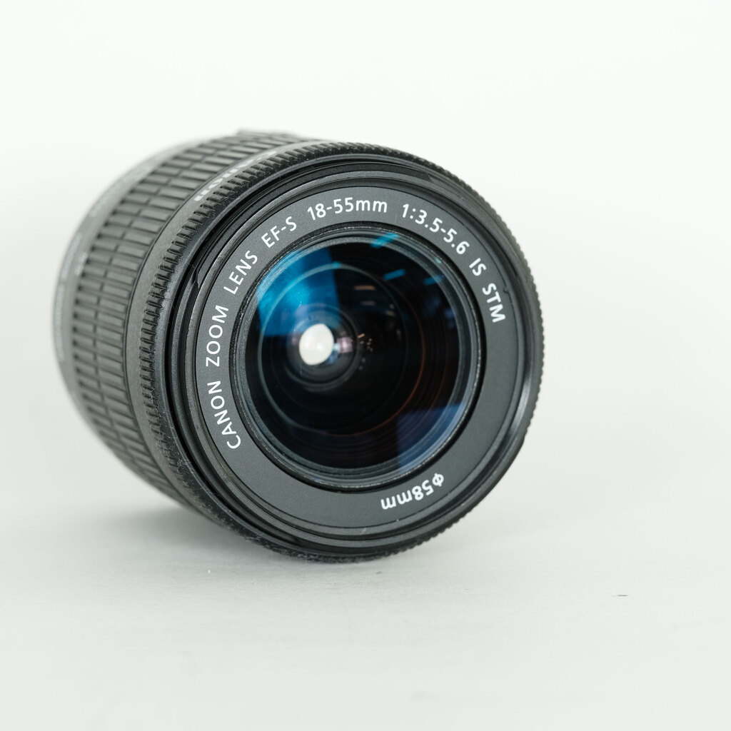 Canon EF-S18-55mm F3.5-5.6 IS STM