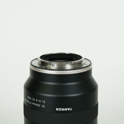TAMRON 18-300mm F/3.5-6.3 Di III-A VC VXD (Model B061) [ソニーE用]