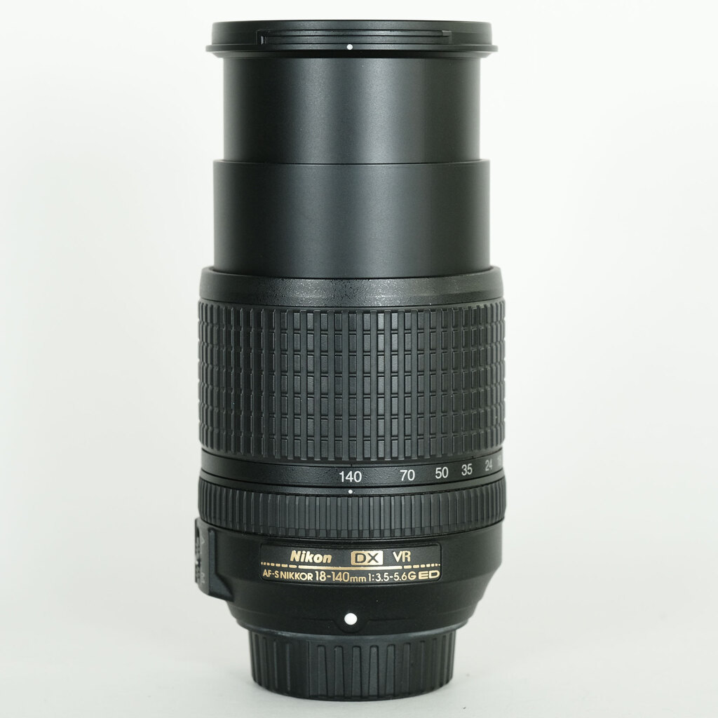 Nikon AF-S DX NIKKOR 18-140mm F3.5-5.6G ED VR Nikon AF-S DX NIKKOR 18-140mm F3.5-5.6G ED VR